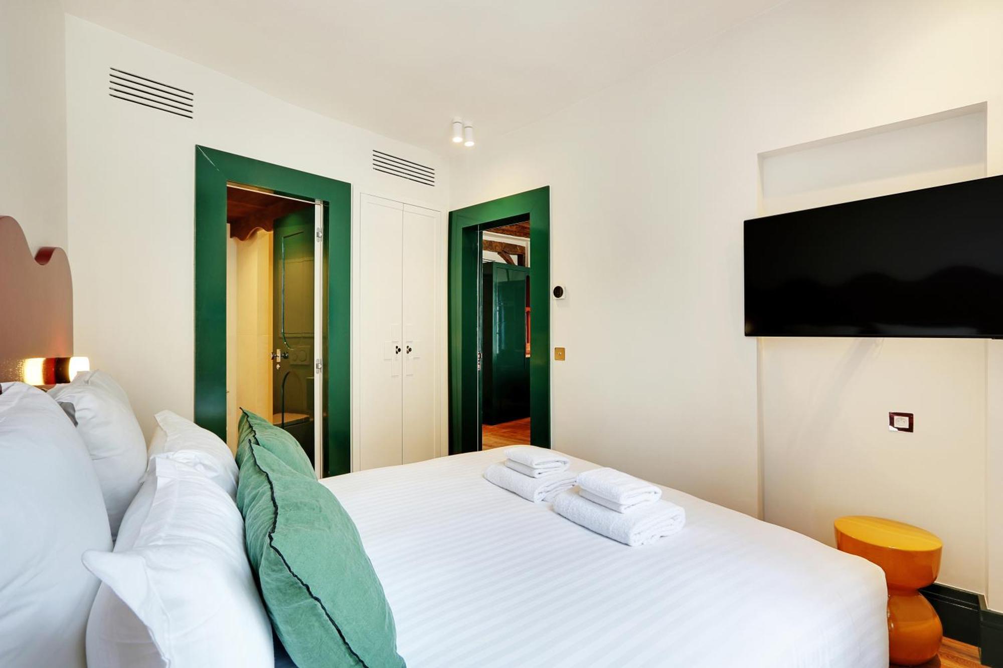 Paris Home Collection Serviced Apartments In Notre Dame - Rue Savoie Ngoại thất bức ảnh